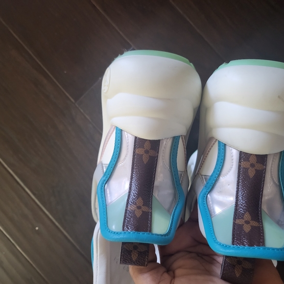 Auth louis vuitton archlight sneakers - Picture 5 of 15